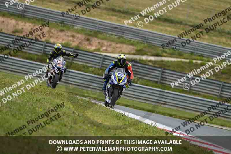 cadwell no limits trackday;cadwell park;cadwell park photographs;cadwell trackday photographs;enduro digital images;event digital images;eventdigitalimages;navarra;no limits trackdays;peter wileman photography;racing digital images;trackday digital images;trackday photos